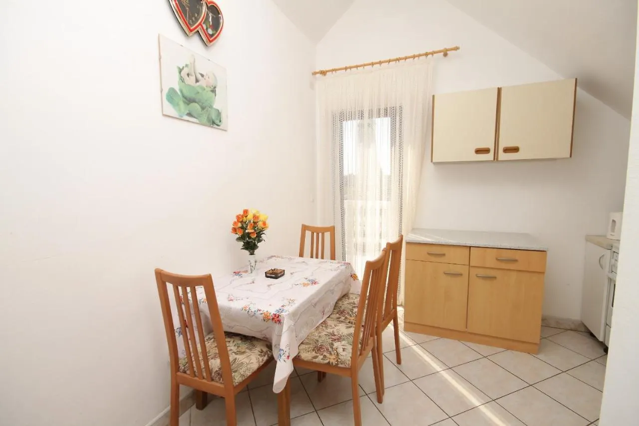 Apartments With A Parking Space Novigrad - 7037 Croatia