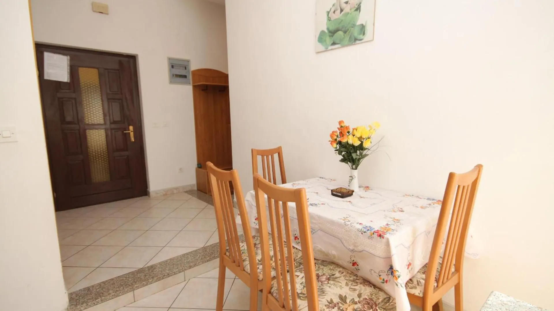 Apartments With A Parking Space Novigrad - 7037 Croatia