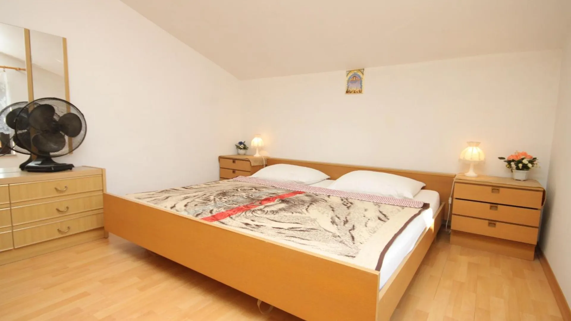 Apartments With A Parking Space Novigrad - 7037  Novigrad (Istria)