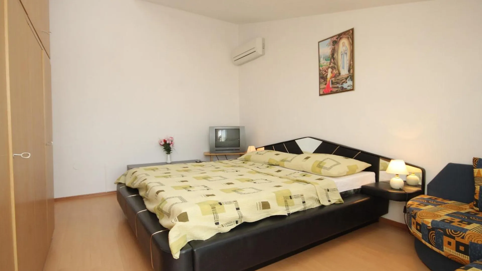 Apartments With A Parking Space Novigrad - 7037 Novigrad (Istria)